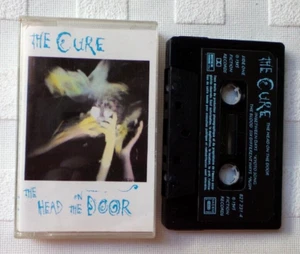 CASSETTE AUDIO MUSIQUE K7 TAPE / THE CURE - THE HEAD ON THE DOOR - ALBUM 1985 - Imagen 1 de 3
