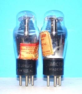 No 56 Arcturus radio audio amplifier vacuum 2 tubes valves tested ST shape 256 - Picture 1 of 3