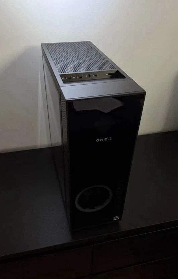 HP OMEN Gaming Desktop | RX 6600XT, AMD Ryzen 5 5600G 6-Core, 16GB RAM, 1TB SSD - Image 1 of 4