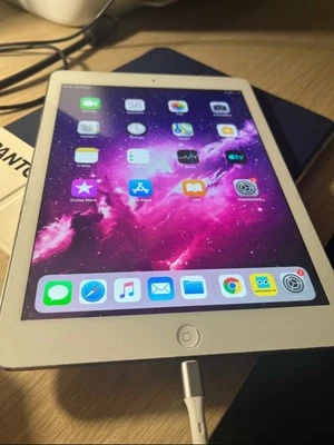 Apple iPad Air  A1474 Wi-Fi 16Gb Grigio Siderale - Immagine 1 di 4