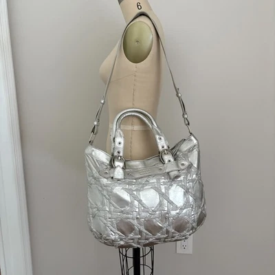 Stuart Weitzman Silver Hobo Shoulder Purse Satchel Luxury bag - Image 1 of 4