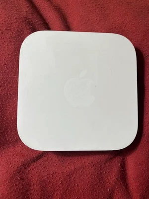 Apple AirPort Express  802.11ac Wireless Router Extender 2 Gigabit 1 USB A1392 - Image 1 of 4