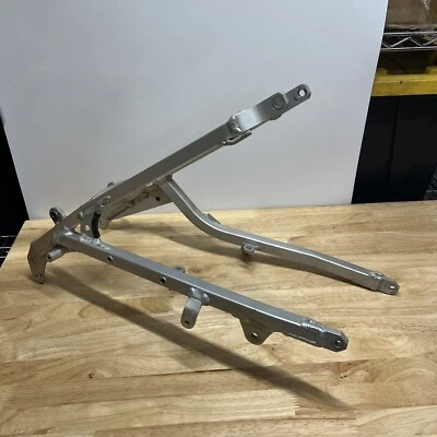 00-21 Suzuki DRZ400 DRZ 400E 2002 OEM subchasis trasero trasero recto  Foto 1 de 4