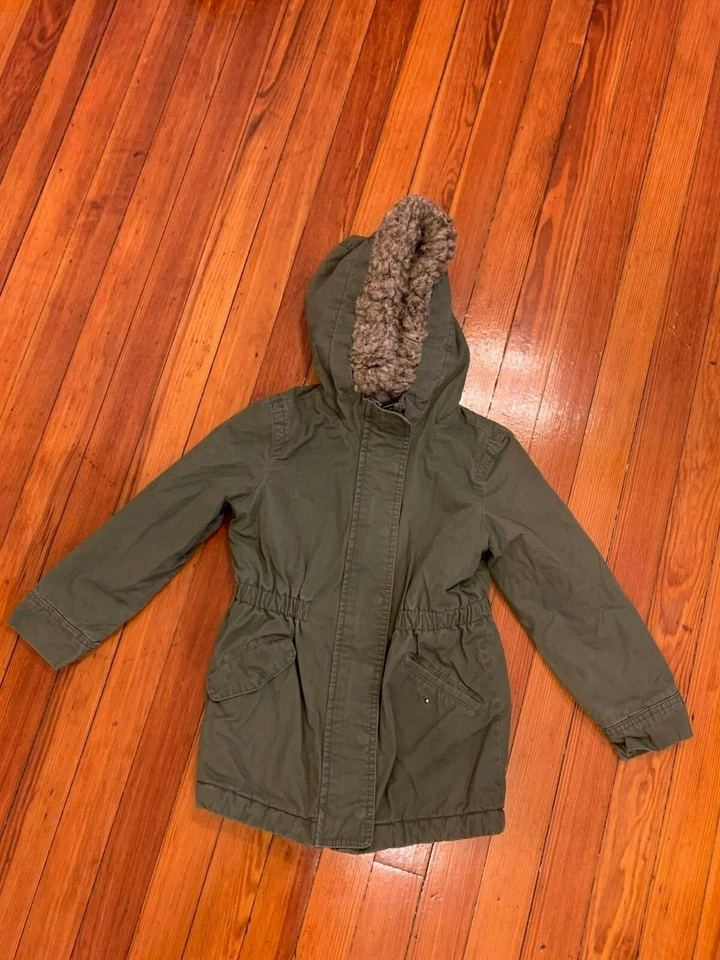 Gap Kids Jacket Zip Front Faux Fur Hood Trim Soft Lining Khaki Size S 6-7 YRS - Image 1 of 4