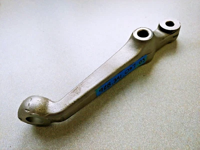 VERY NICE USED ORIGINAL GENUINE PORSCHE 928 LEFT FRONT STEERING PITMAN ARM - Image 1 of 4