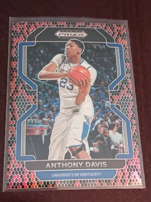 Selección del draft Panini Prizm 2022 Anthony Davis Case-Hit SSP piel de serpiente (Kentucky Uni) Foto 1 de 4