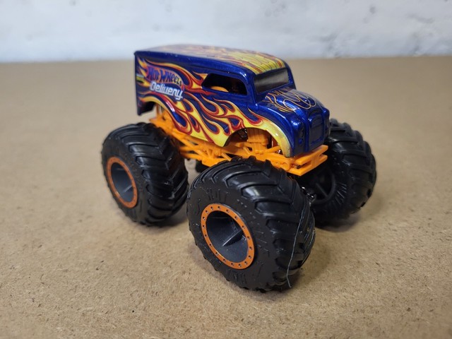 Preços baixos em Monster Trucks Hot Wheels Racing em metal fundido