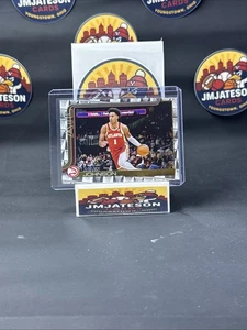 2025-26 Topps - Jalen Johnson #65 temporada Tip-Off - Imagen 1 de 2