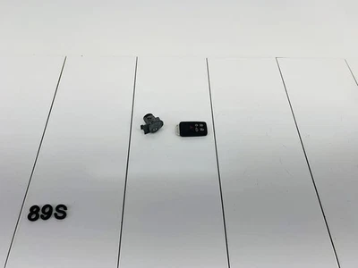 10-17 VOLVO XC60 FRONT LEFT DRIVER SIDE DOOR CENTRAL LOCK CYLINDER W/ KEY OEM - Image 1 of 4