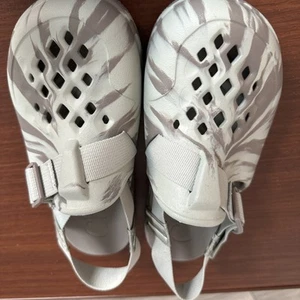 Chaco Chillos Clogs Slip On Adjustable Summer Shoes Sandals Green Gray 8 Women - Picture 1 of 14