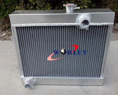 Radiador de alumínio 3 fileiras para 1974-1985 TOYOTA COROLLA KE30 KE38 KE55 KE70 MT - Imagem 1 de 4