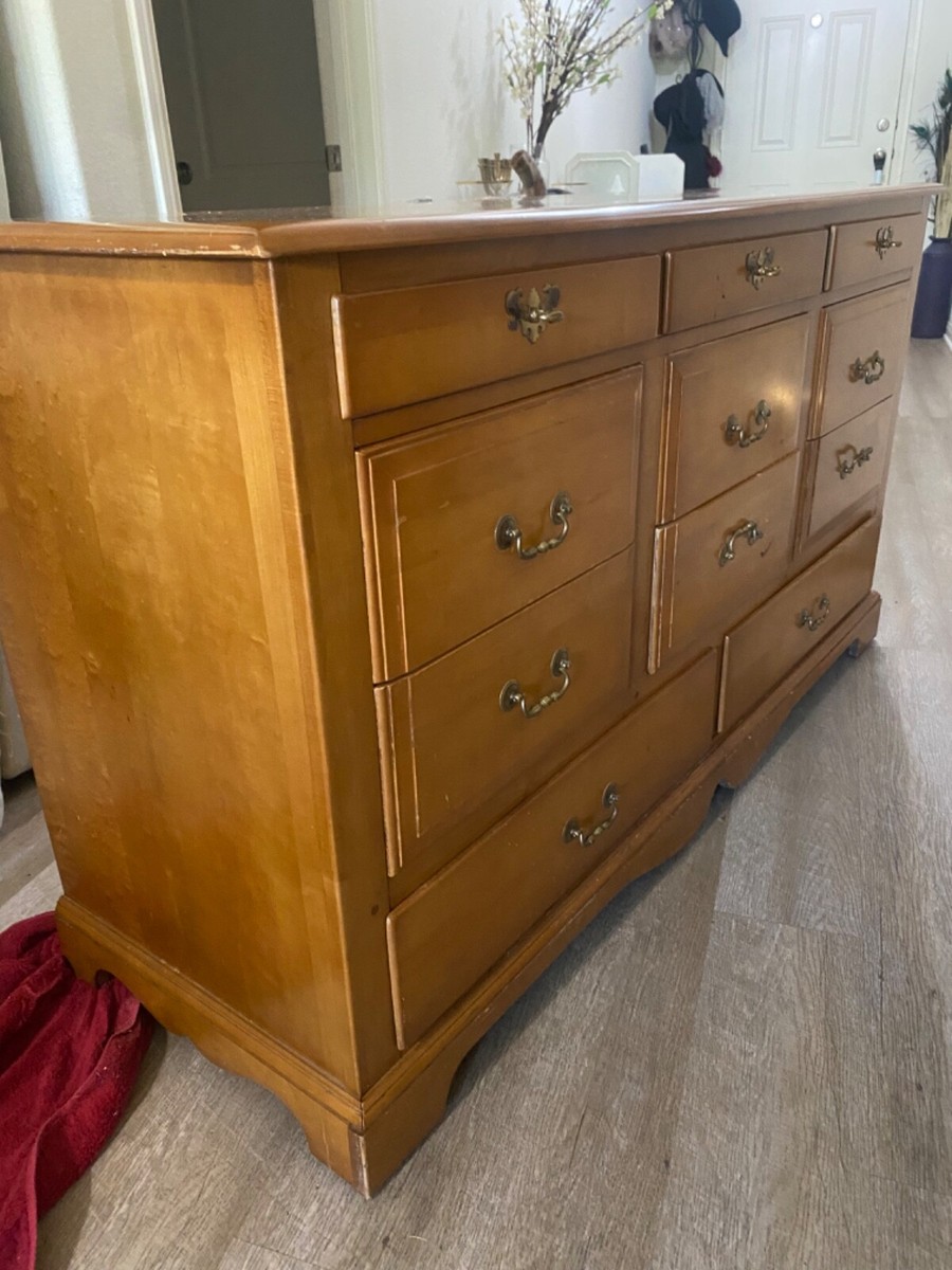 Maple Antique Dressers & Chests of Drawers 1920-1949 Time