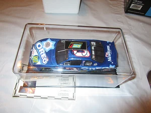 DALE EARNHARDT JR. SIGNED 2002 OREO DIECAST 1:24 NASCAR - Picture 1 of 1
