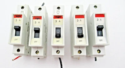 Lot of 5- Entrelec GMU 3 U Circuit Breakers, 1 Pole, 3A, 240-415VAC, DIN Rail - Image 1 of 3