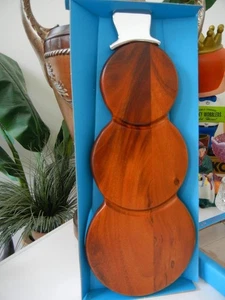 NAMBE' ACACIA WOOD 2 PIECE SNOWMAN SERVING CHEESE BOARD W/TOP HAT KNIFE SPREADER - Picture 1 of 3