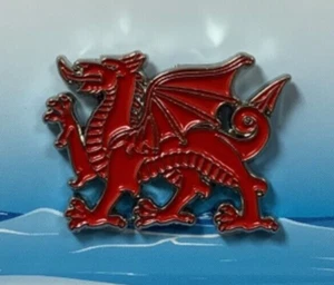 Welsh Dragon Red Enamelled Metal Pin Badge (W) - Picture 1 of 2
