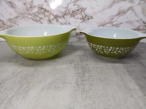 Vintage Pyrex Olive Green Crazy Daisy Cinderella Nesting Bowls #442 & #443 - Picture 1 of 15