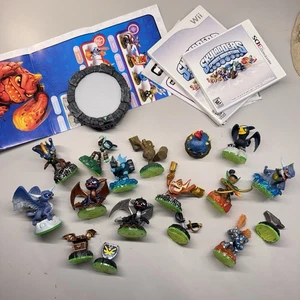 Skylanders Spyro’s Adventure Lot Nintendo Wii DS - Picture 1 of 17