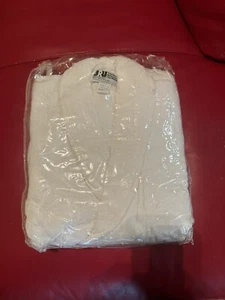 White Unisex Bathrobe w/ Belt 100% Cotton 48x63 One Size Fits Most (E1) - Picture 1 of 7