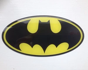 BATMAN CAR DOMED GRILL BOOT BADGE YELLOW BLACK SIZE 75 X 45MM - Picture 1 of 2