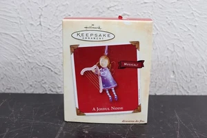 2002 Hallmark Keepsake A Joyful Noise Ornament - Picture 1 of 4