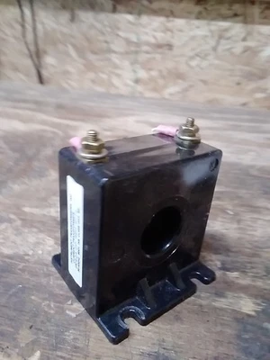 CURRENT TRANSFORMER 15 SFT-401 RATIO 400:5 A - Image 1 of 4