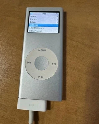 Apple iPod Nano 2nd Gen 2GB Silver – Works TESTED - Image 1 of 2