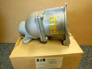 Presa spina PYLE National 222-RA-4 60A 2p 3w 600V - Foto 1 di 7