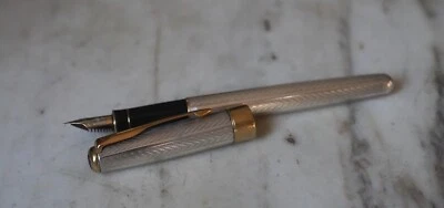 Rara Pluma Estilográfica Parker Sonner Plata Sólida 925 Chevron Pluma Oro 18 K Foto 1 de 4