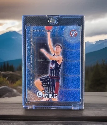 🔥 YAO MING 2002-2003 TOPPS PRISTINE #51 RC ROOKIE MINT GEM - FOGUETES 🔥 - Imagem 1 de 2