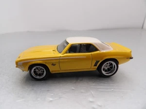 1969 CHEVY CAMARO 2018 HOT WHEELS 50 FAVORITES 1:64 DIE-CAST REAL RIDERS - Picture 1 of 5