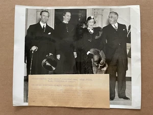 NEWS PHOTO 1937 Lord & Lady Tweedsmuir President & Mrs Roosevelt #200 - Picture 1 of 4