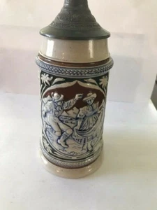 Bierstein mit Deckel aus Deutschland - Bild 1 von 8