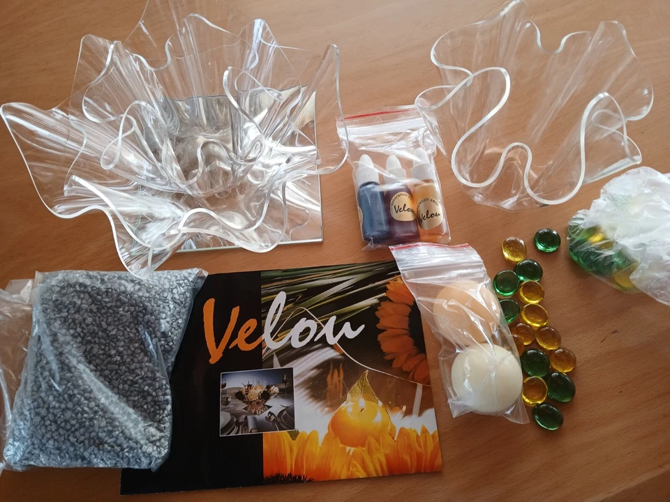 Velou Vasen 12-teilig neu und unbenutzt Deko - Bild 1 von 2