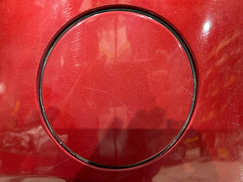 2013 - 2018 Hyundai Santa Fe Serrano Red-TR3 Gas Fuel Tank Door Cover Lid Foto 1 de 1