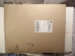 *Time Capsule* Sealed Bernie Sanders 2020 Large Organizing Pack Signs Stickers + - Picture 1 of 3
