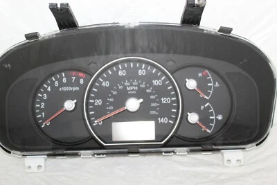 Cuadro de instrumentos velocímetro medidor de panel 07 08 Kia Rondo 58.547 millas Foto 1 de 4