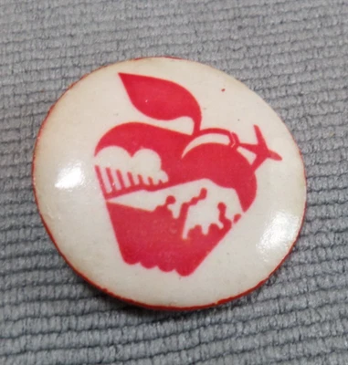 Vintage Wood Picture Button APPLE NBS Meeting Show 1991 TACOMA WASHINGTON - Image 1 of 3