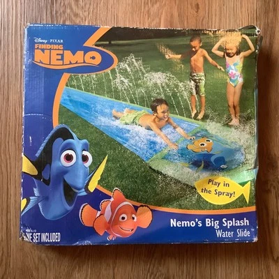 Tobogán acuático (Finding Nemo...Nemo's Big Splash) 15 pies Foto 1 de 2