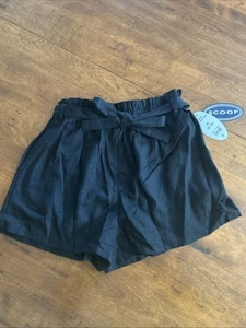 NEW Scoop Black Linen Blend Paper Bag Pull-On Shorts Women's Medium 8/10 Pockets - Picture 1 of 6