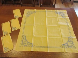 Handgefertigte bestickte gelbe & blaue 32" quadratische Tischdecke mit 6 Servietten - Bild 1 von 10