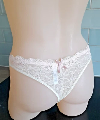 Tanga de tiro medio Passionata "PASSIO" rosa/marfil a rayas y encaje 5387/IY Foto 1 de 4