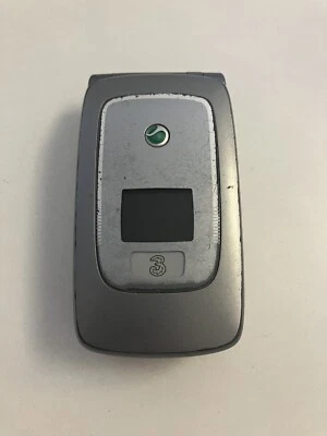 Telefono Cellurare Sony Ericsson z1010 Marcato 3 - NON Testato - Senza Batteria - Immagine 1 di 4