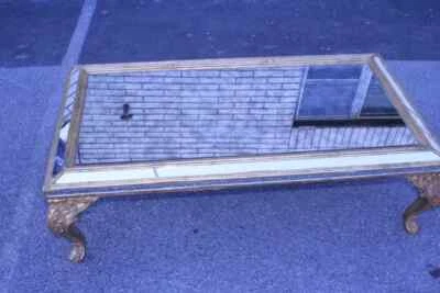 Preciosa mesa de centro italiana tallada en espejo con hoja de oro Foto 1 de 4