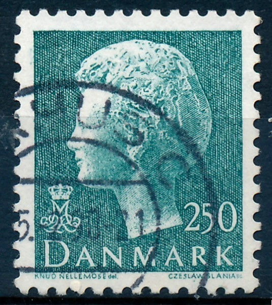 Dinamarca Scott 642/AFA 717, 250Ø azul-verde Reina Margarita, sello usado en muy buen estado Foto 1 de 1