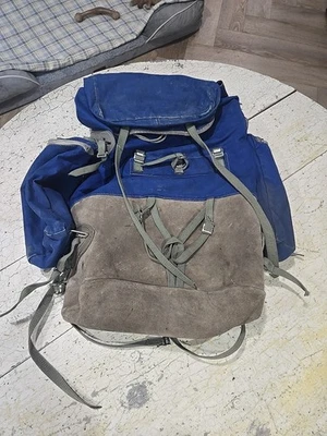 Mochila De Colección Millet Rene Desmaison Lona Y Cuero Años 70 Foto 1 de 4
