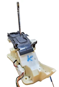 2006–2011 Hyundai Azera Automatic Transmission Gear Shifter Assembly OEM - Picture 1 of 6