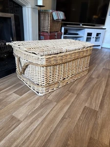 Vintage Large Wicker Chest with Lid & Rope Handles - Storage/Toys/Bedding - Picture 1 of 10