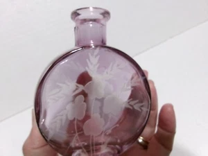Studio Crystal Pink Glass Frosted Flowers Vanity Bottle Studio Silversmiths Art - Picture 1 of 10