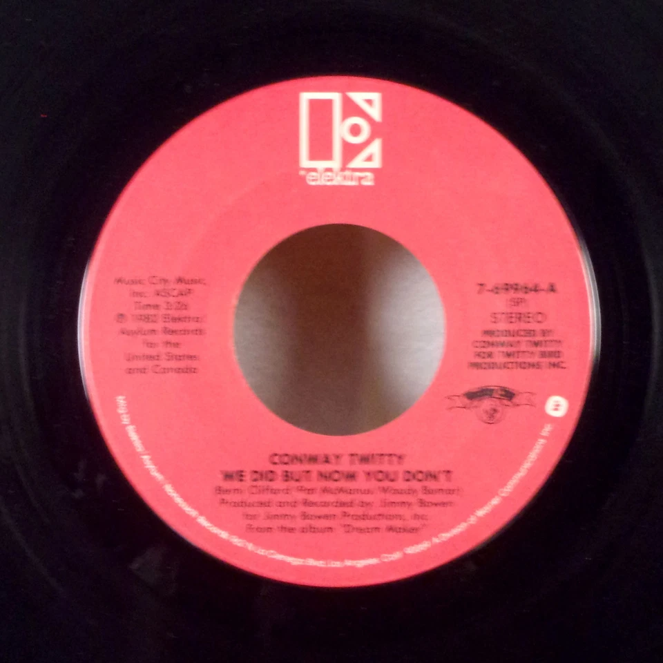Conway Twitty We Did But Now You Dont A Good Love Died Tonight 7" 45 Elektra VG+ - Image 1 of 1